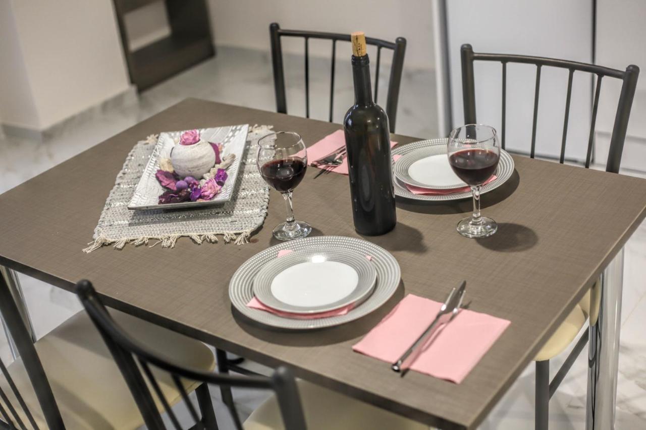 Del Sol #2 Meteora Luxurious Family Suites 卡兰巴卡 外观 照片