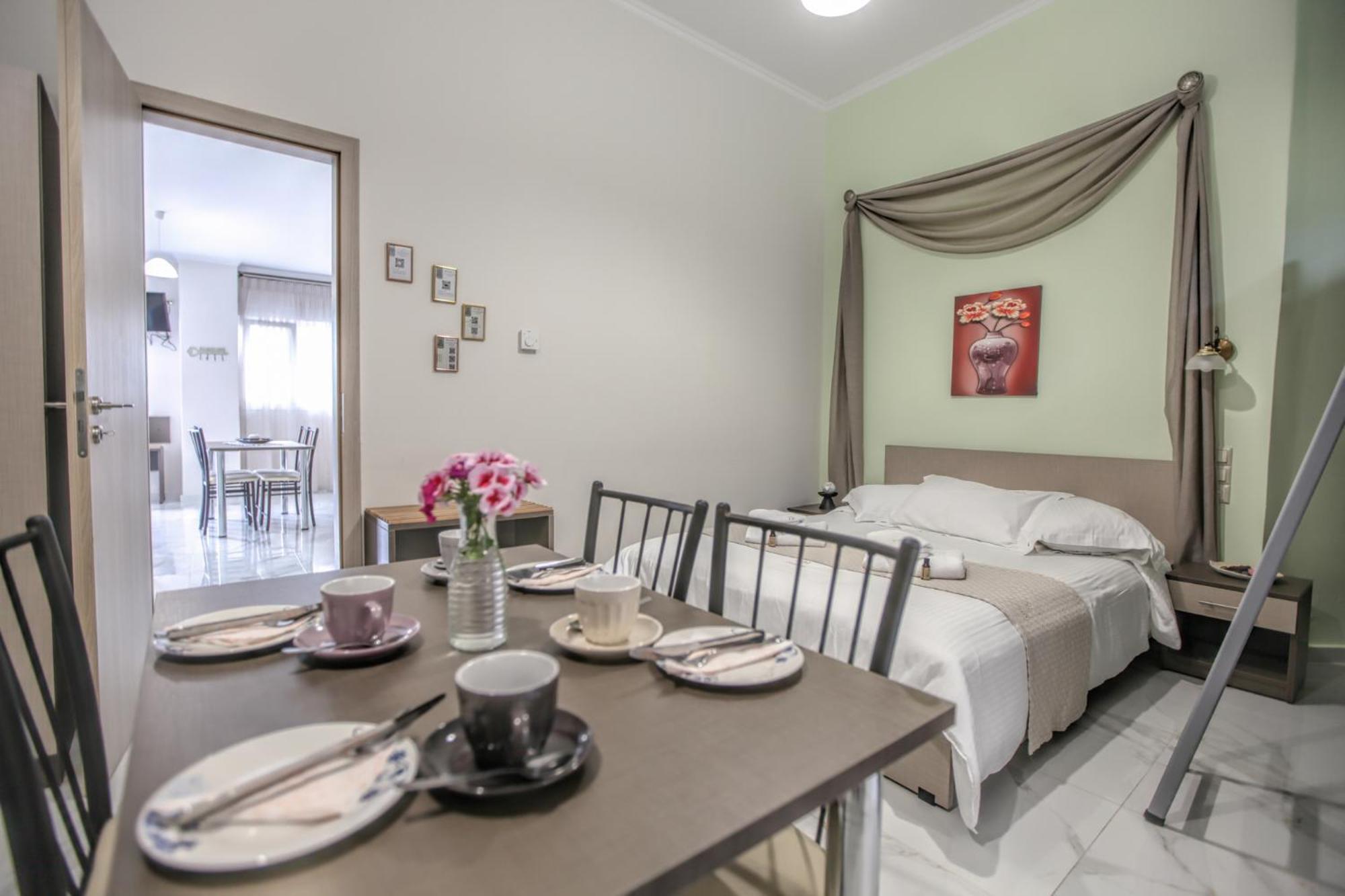 Del Sol #2 Meteora Luxurious Family Suites 卡兰巴卡 外观 照片